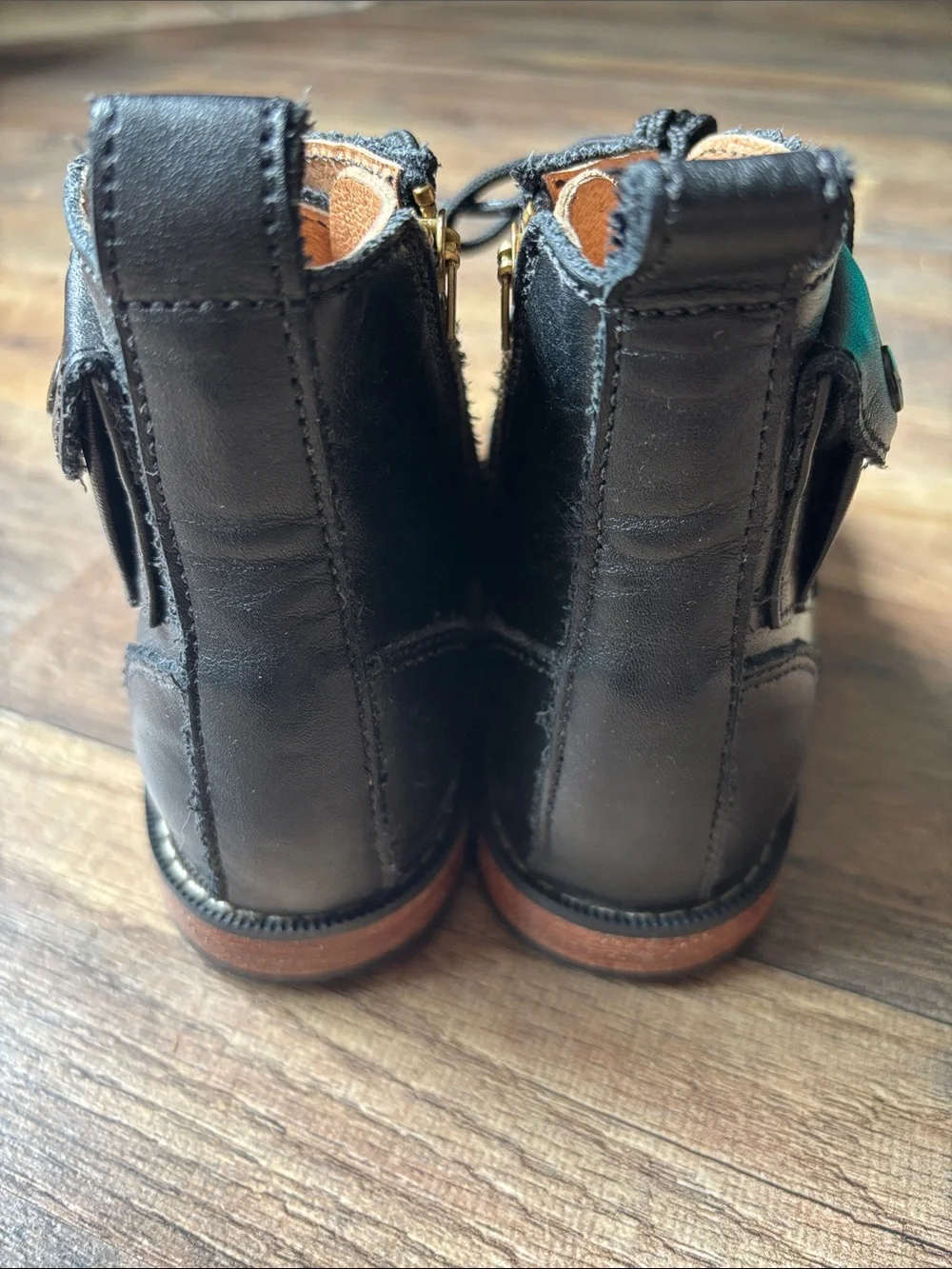 Mikoleon Black Leather Heirloom Luxe Side Zip Boots size 11.5